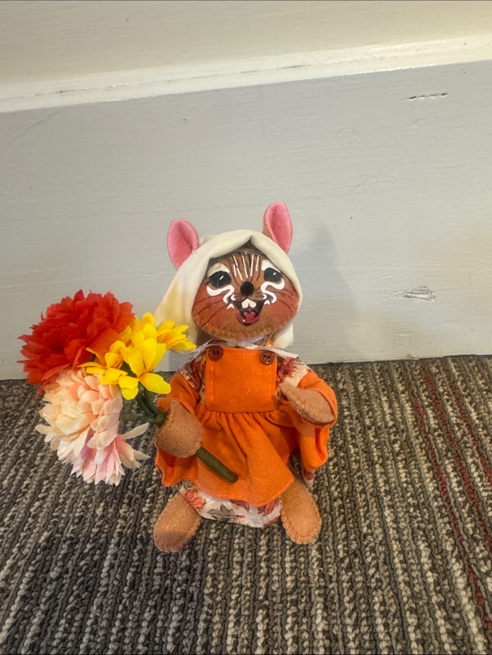 Annalee Orange Cat Bunny Figurine with Multicolor Bouquet